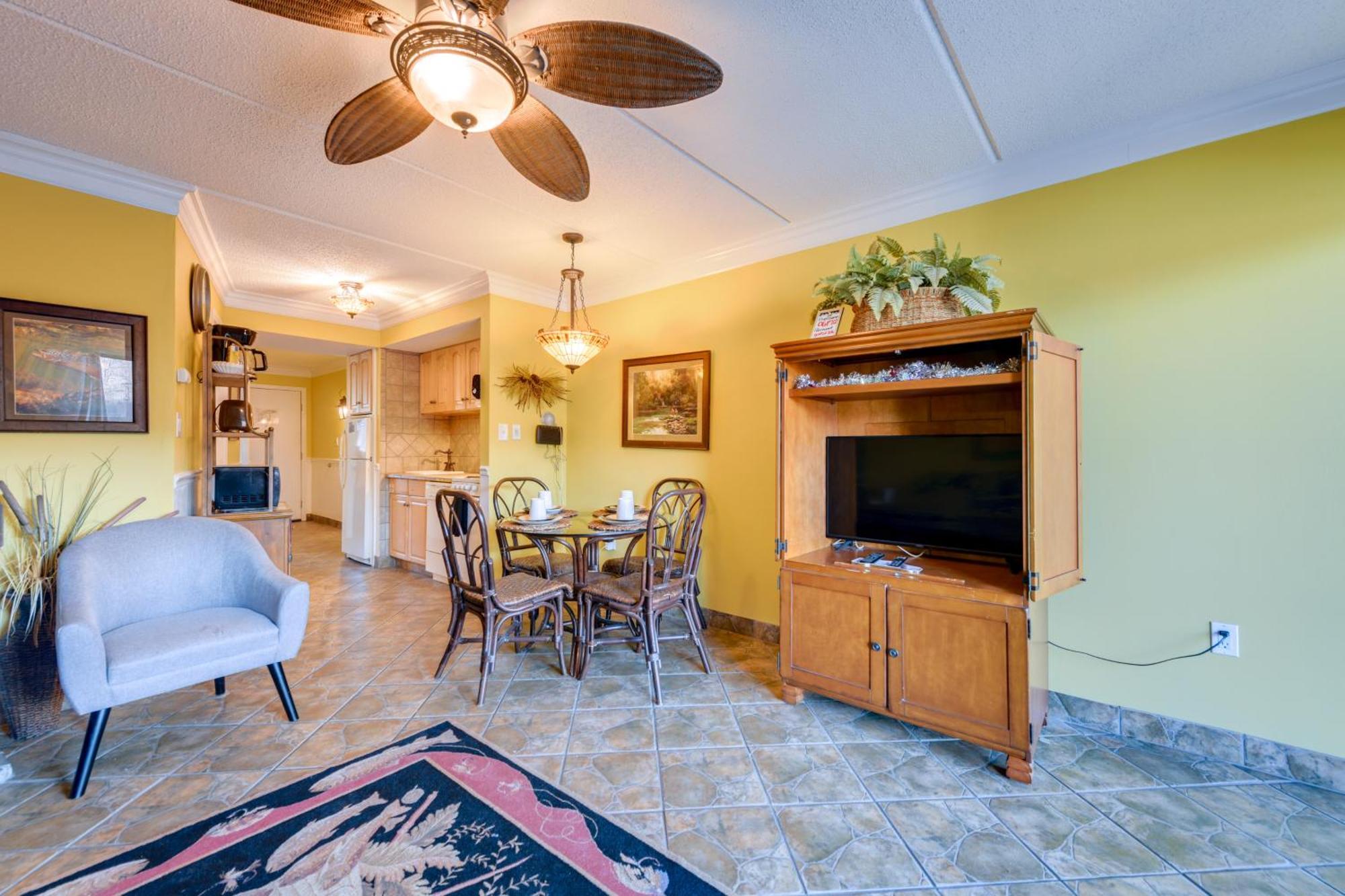 Downtown Gatlinburg Condo With Community Pool! エクステリア 写真