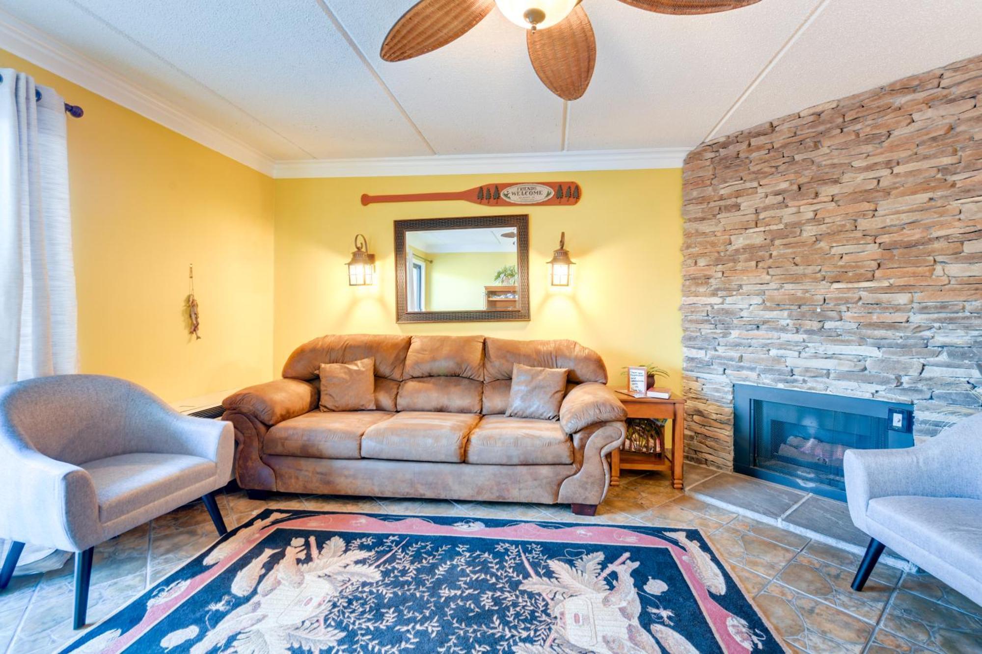 Downtown Gatlinburg Condo With Community Pool! エクステリア 写真